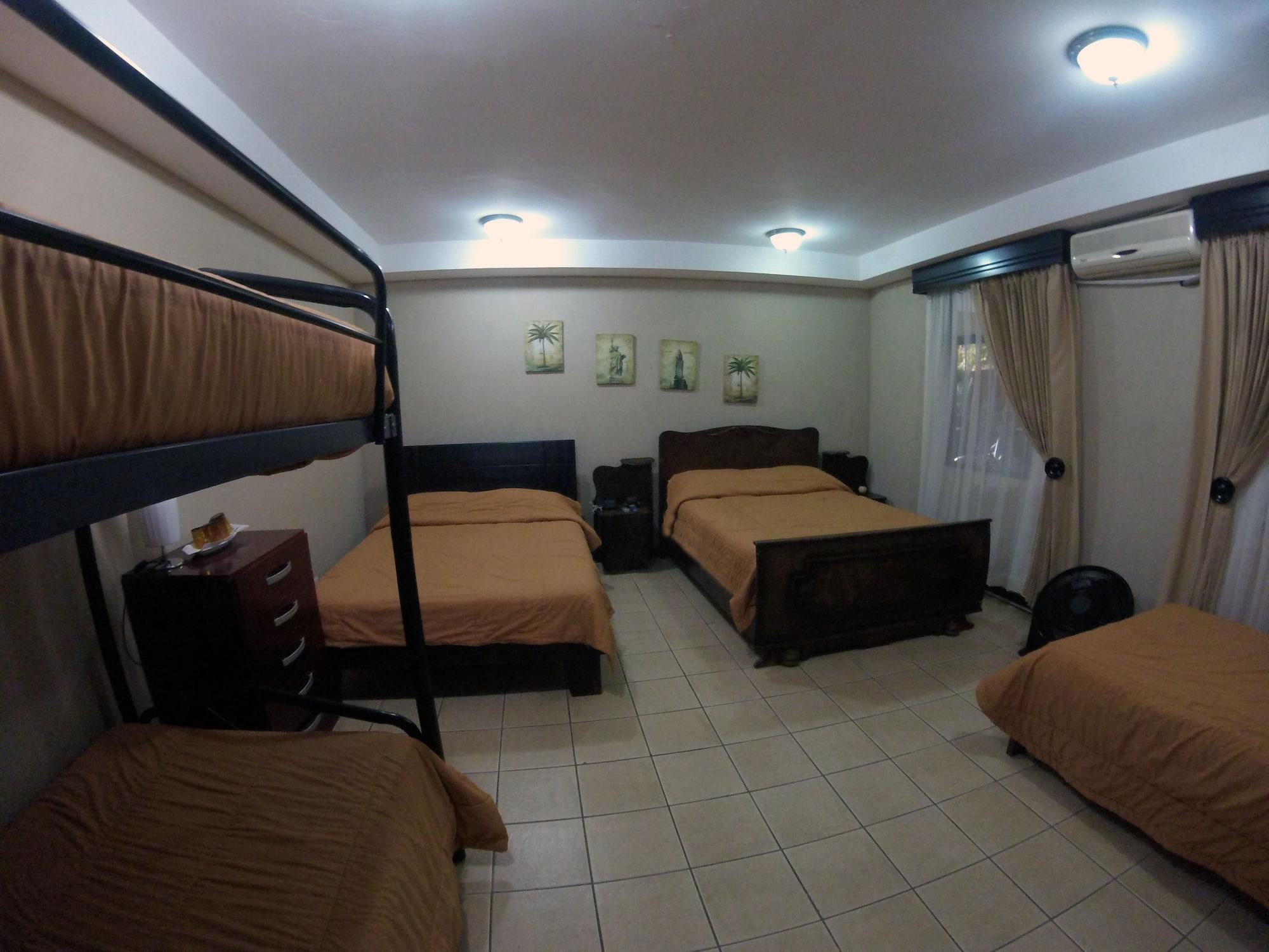 Hotel Santa Maria Inn San Juan Abajo Esterno foto