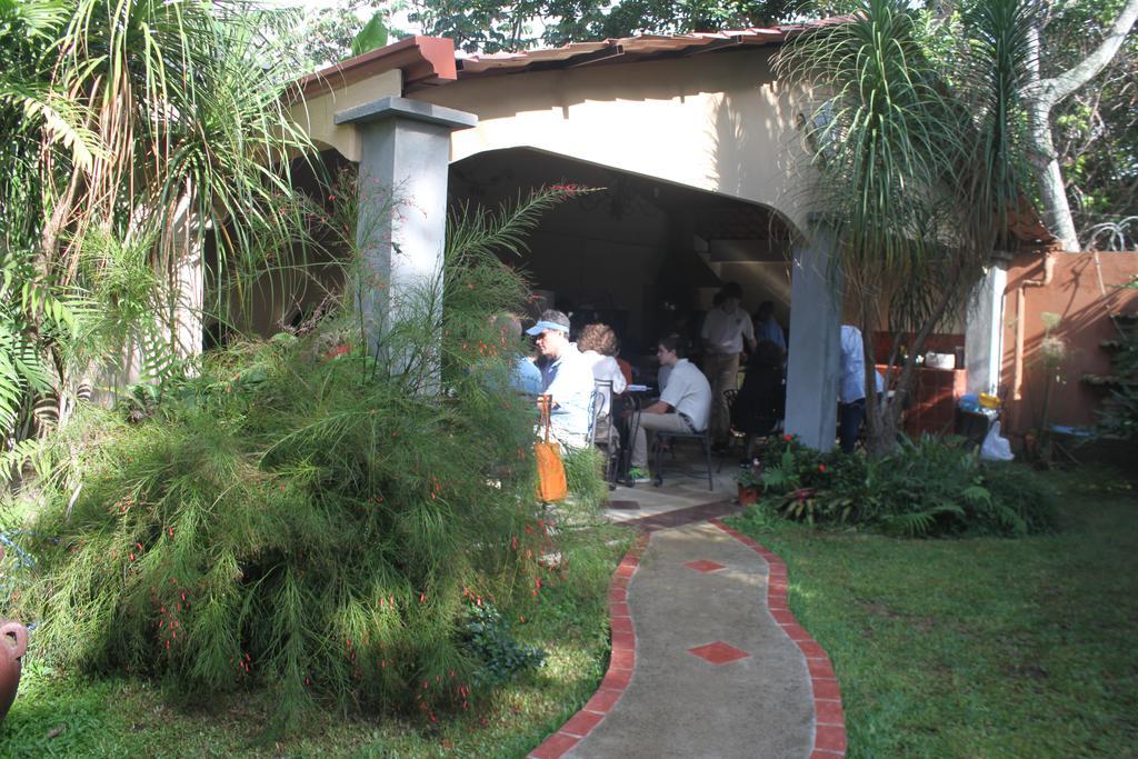 Hotel Santa Maria Inn San Juan Abajo Esterno foto